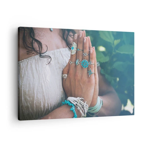 Obraz na plátně - Ruce zdobené boho šperky - 70x50cm - Vítejte v centru bytí - Moderní nástěnná dekorace do obývacího pokoje a ložnice ARTTOR