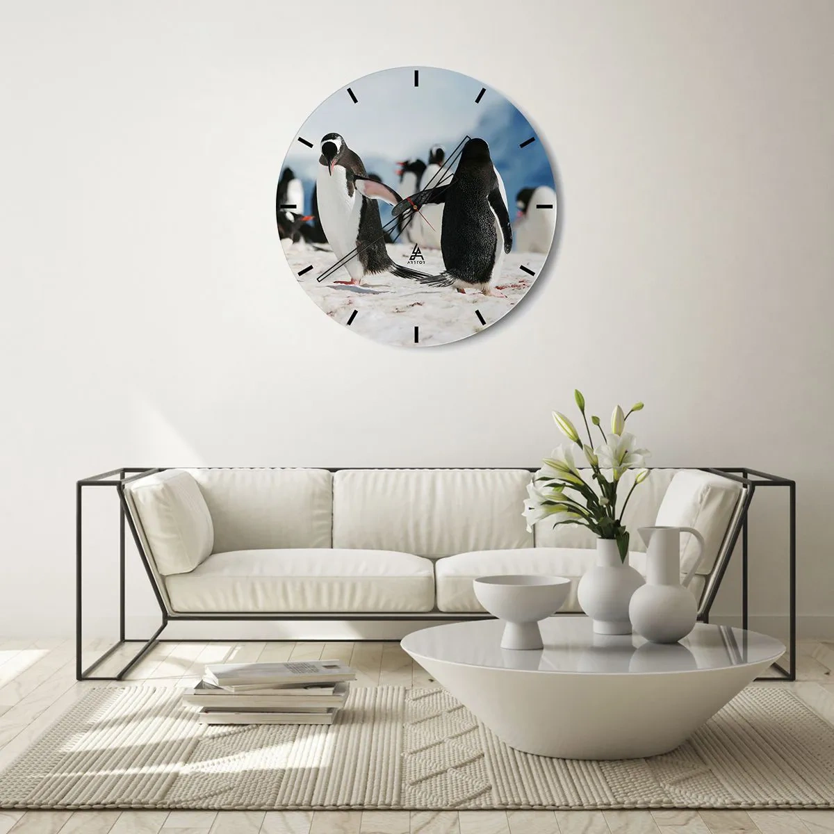 Nástěnné hodiny - Tučňáci ve sněhu v arktické krajině - 30x30cm - Tanec na sněhu - Moderní nástěnná dekorace do obývacího pokoje, kuchyně a ložnice ARTTOR