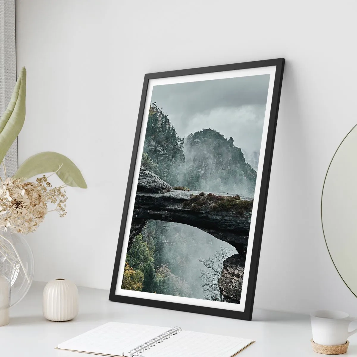 Plakát v černém rámu - Dobrodružství právě začíná - 40x50 cm