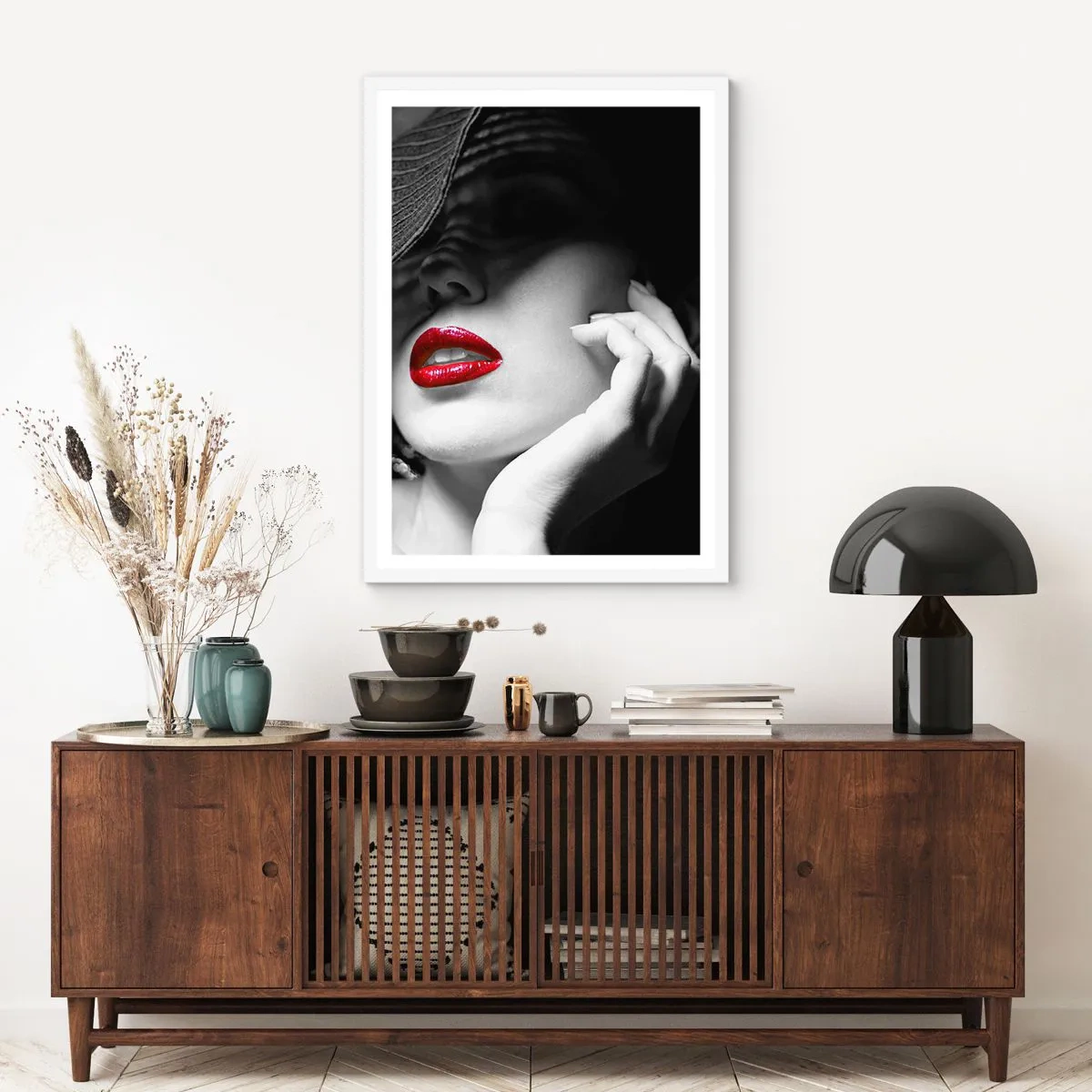 Plakát v bílém rámu - Studie v šarlatové - 70x100 cm