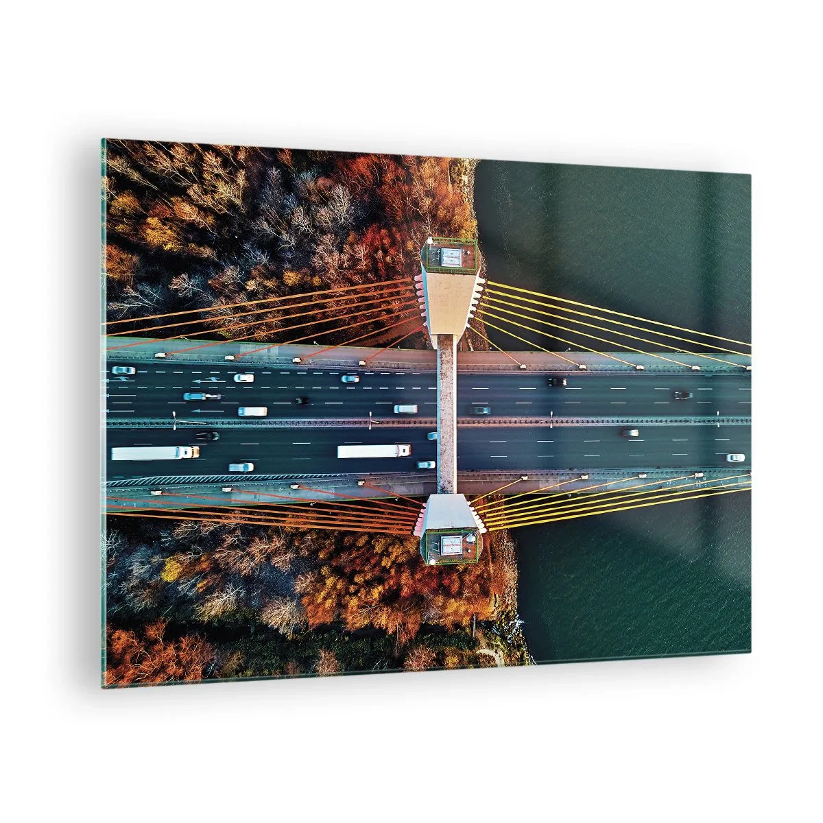 Obraz na skle - Letecký pohled na most se symetrickým uspořádáním lan a aut - 70x50cm - Za vodami, za lesy - Moderní nástěnná dekorace do obývacího pokoje a ložnice ARTTOR