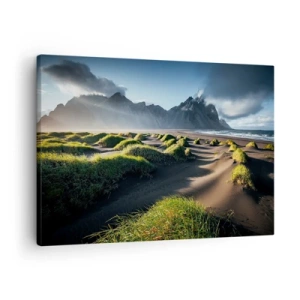 Obraz na plátně - Zelené duny s horským pozadím pod modrou oblohou - 70x50cm - Harmonie živlů - Moderní nástěnná dekorace do obývacího pokoje a ložnice ARTTOR