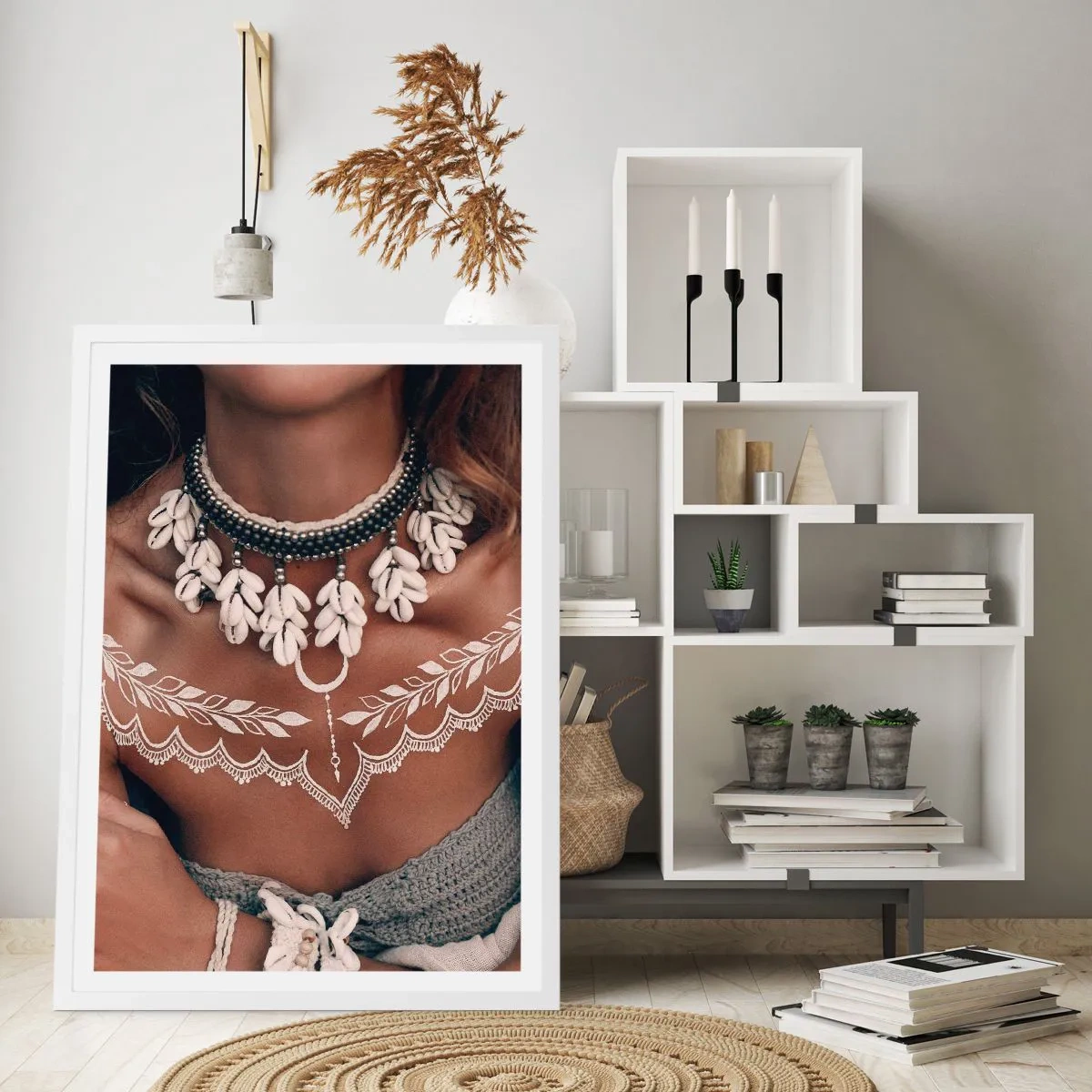 Plakát v bílém rámu - Talismany, rituály ženskosti - 40x50 cm