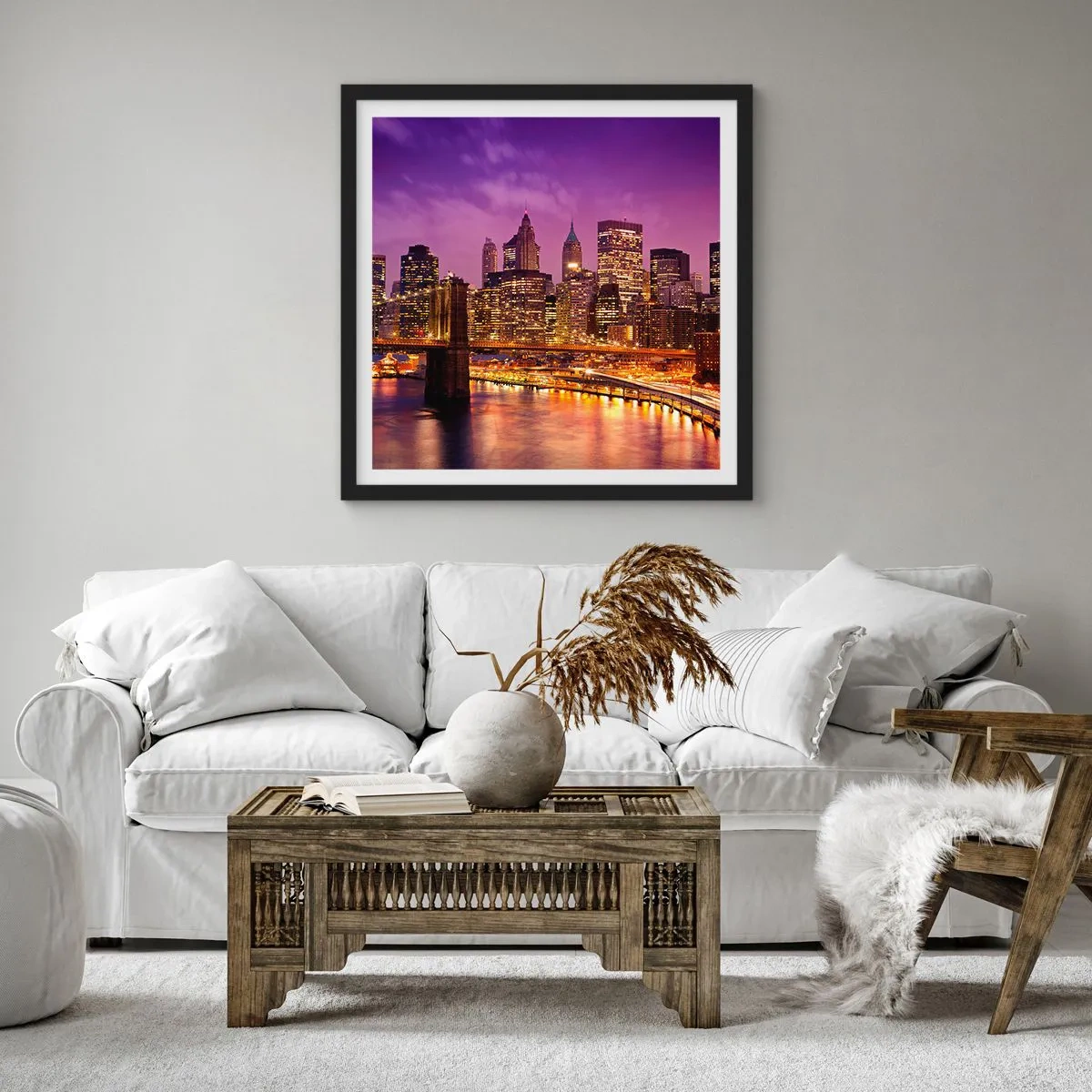 Plakát v černém rámu - Fialovo-zlatý Manhattan - 30x30 cm