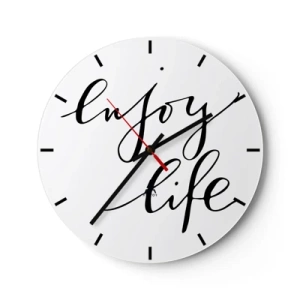 Nástěnné hodiny - Bílé hodiny s černým nápisem Enjoy Life na minimalistickém pozadí. - 30x30cm - Není co dodat… - Moderní nástěnná dekorace do obývacího pokoje, kuchyně a ložnice ARTTOR