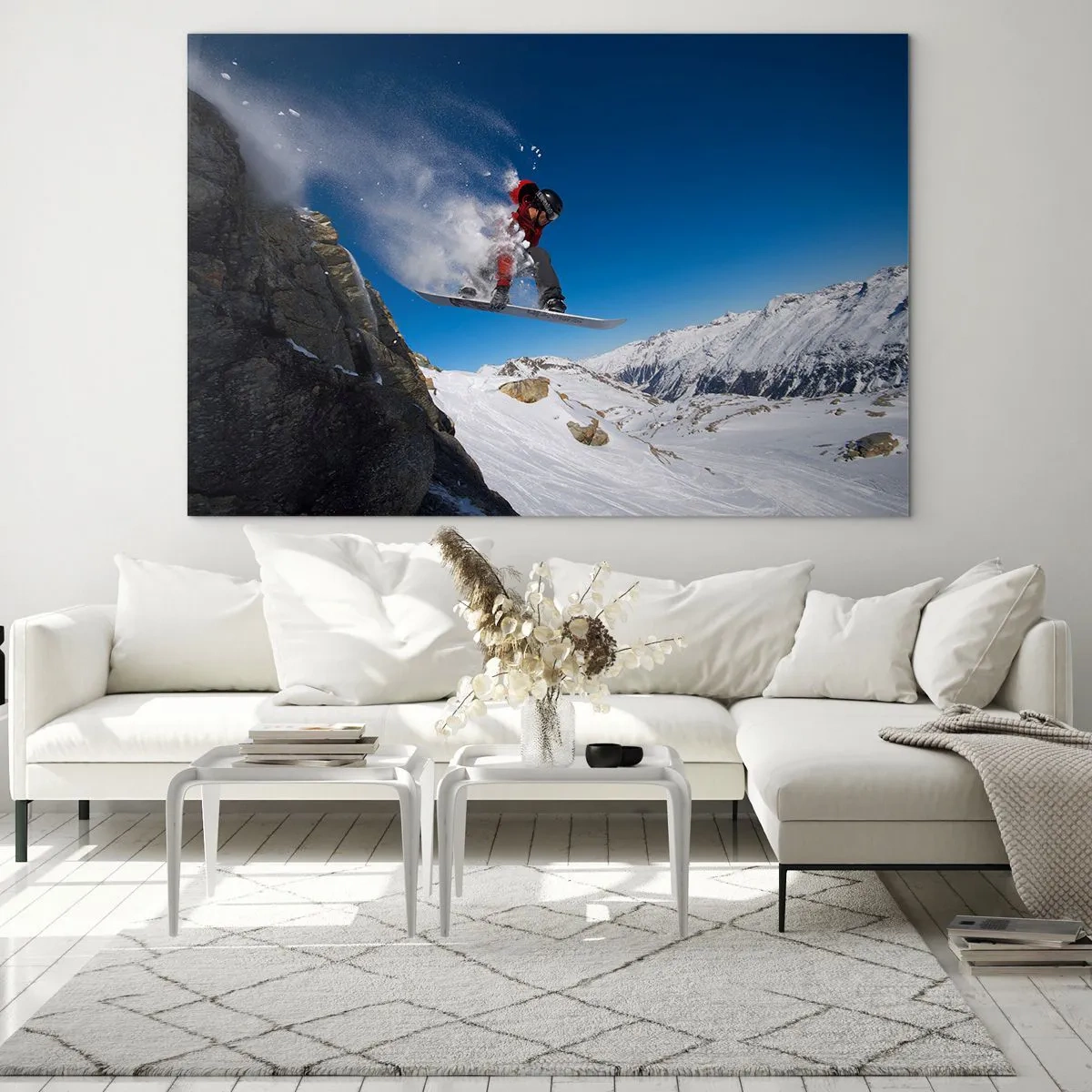 Obraz na skle - Snowboardista skáče na pozadí hor - 70x50cm - A stal ses součástí prostoru - Moderní nástěnná dekorace do obývacího pokoje a ložnice ARTTOR