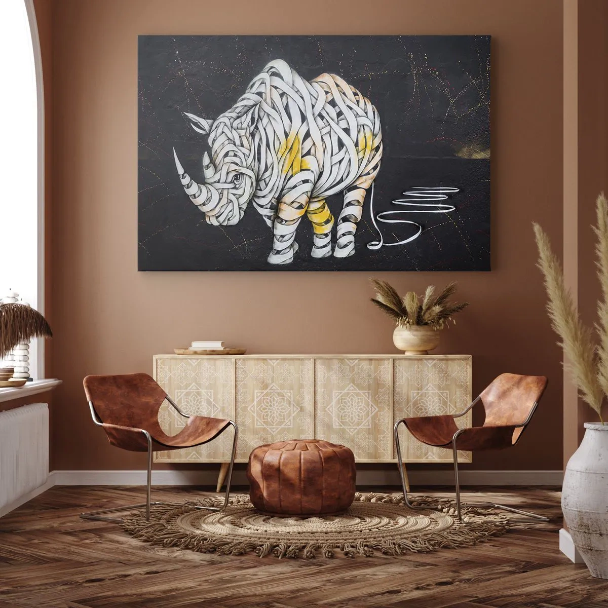 Obraz na plátně - Vyřezávaný nosorožec s abstraktními pruhy na tmavém pozadí. - 70x50cm - Necitelnost je mýtus - Moderní nástěnná dekorace do obývacího pokoje a ložnice ARTTOR
