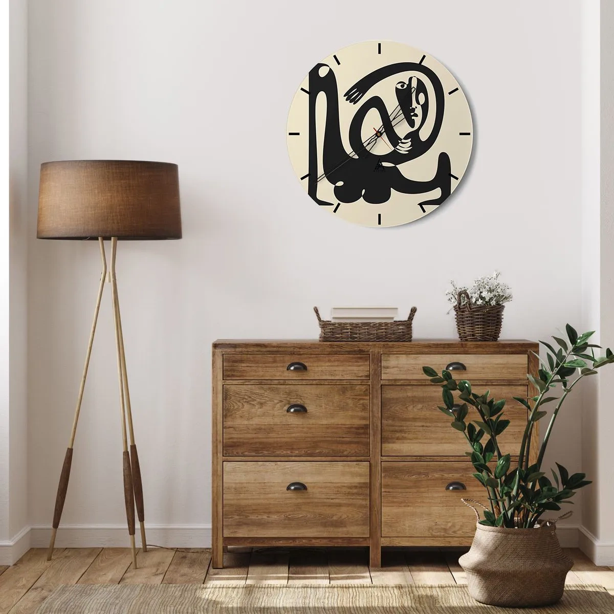 Nástěnné hodiny - Černá postava v abstraktním stylu na krémovém pozadí - 30x30cm - Téměř Picasso - Moderní nástěnná dekorace do obývacího pokoje, kuchyně a ložnice ARTTOR