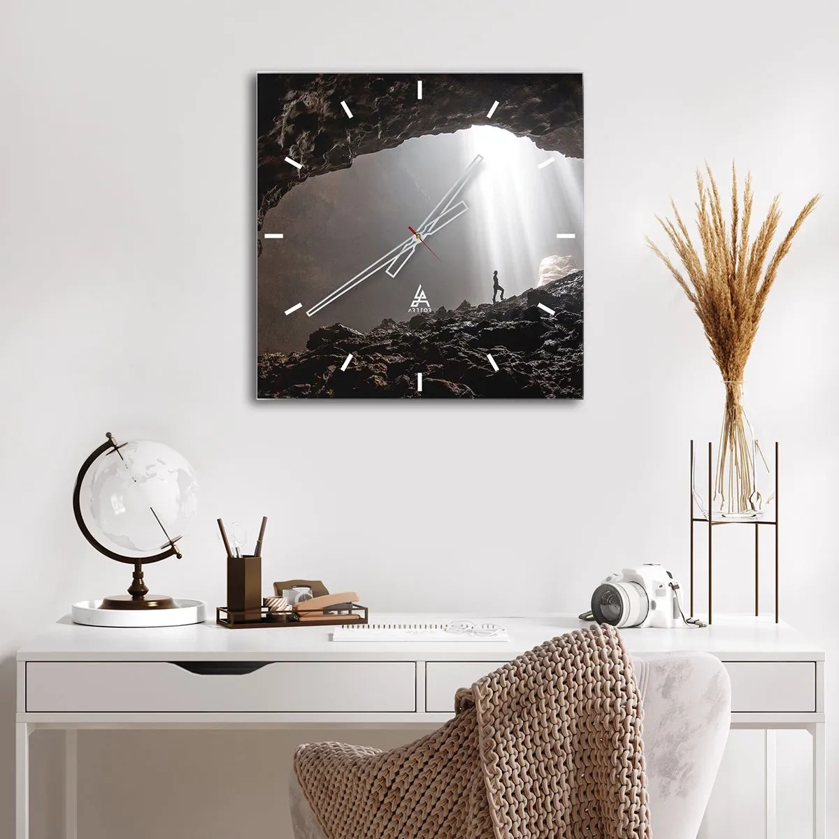 Nástěnné hodiny - Světelná jeskyně - 40x40 cm