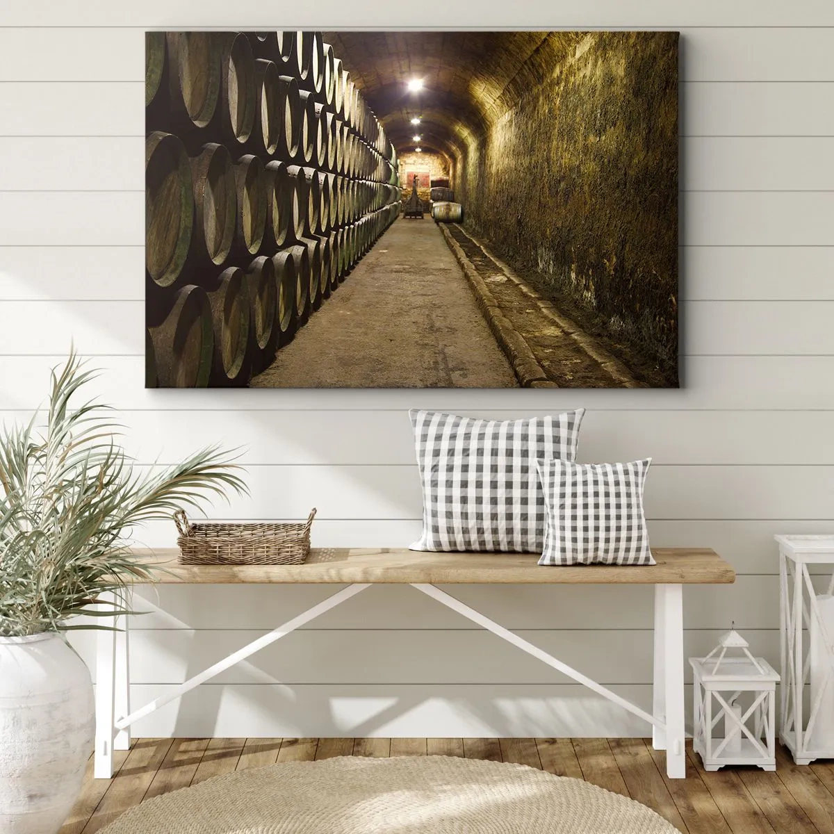 Obraz na plátně - Sklep s dřevěnými vinnými sudy uspořádanými v řadách - 70x50cm - Je dobré si odpočinout - Moderní nástěnná dekorace do obývacího pokoje a ložnice ARTTOR