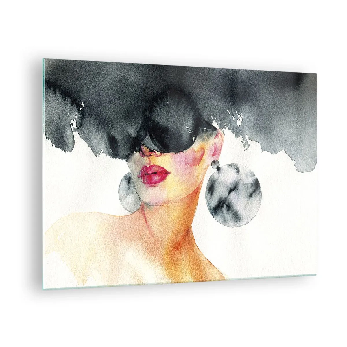 Obraz na skle - Portrét ženy s velkými náušnicemi a černou skvrnou nad hlavou - 70x50cm - Tajemství elegance - Moderní nástěnná dekorace do obývacího pokoje a ložnice ARTTOR