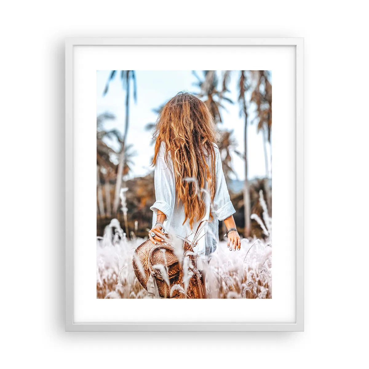 Plakát v bílém rámu - Zrozená z travní chmýří - 40x50 cm