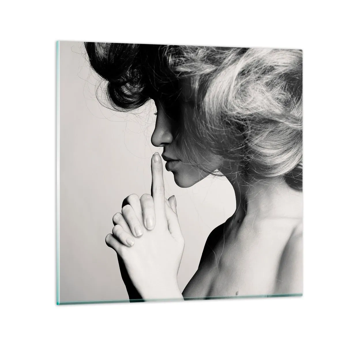 Obraz na skle - Zahleděná do sebe - 40x40 cm