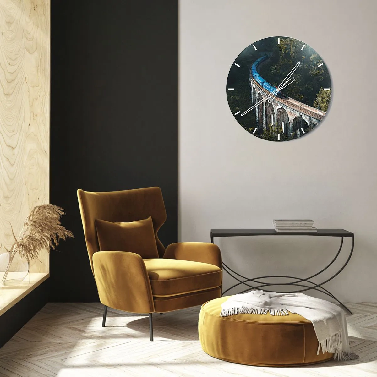 Nástěnné hodiny - Vlak na viaduktu uprostřed tropické zeleně - 30x30cm - Přitažlivost přírody - Moderní nástěnná dekorace do obývacího pokoje, kuchyně a ložnice ARTTOR