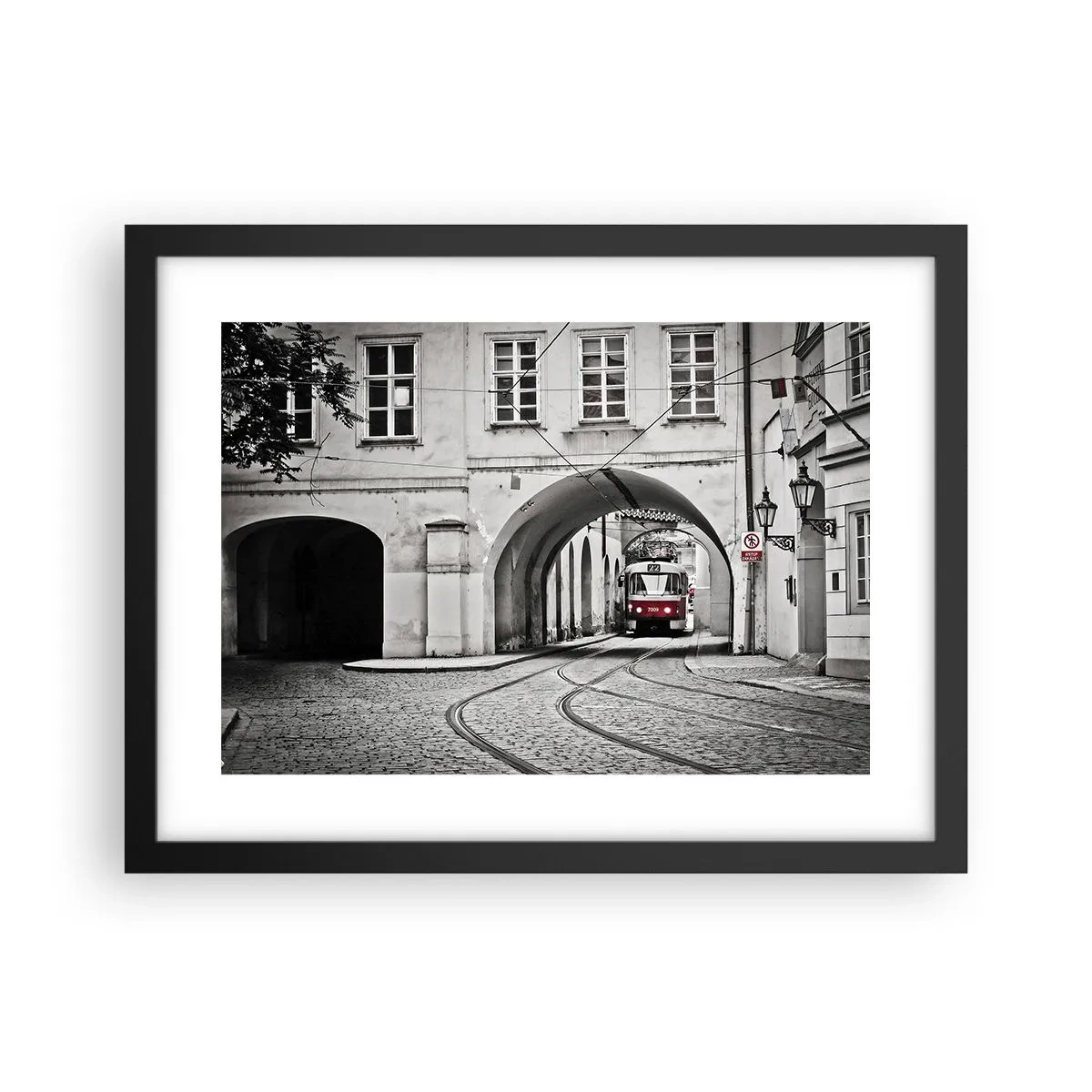 Plakát v černém rámu - Městským labyrintem - 40x30 cm