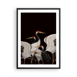 Plakát v černém rámu - Elegantní jeřábi na tmavém pozadí v orientálním stylu - 50x70cm - Ptačí záležitosti - Moderní nástěnná dekorace do obývacího pokoje a ložnice ARTTOR