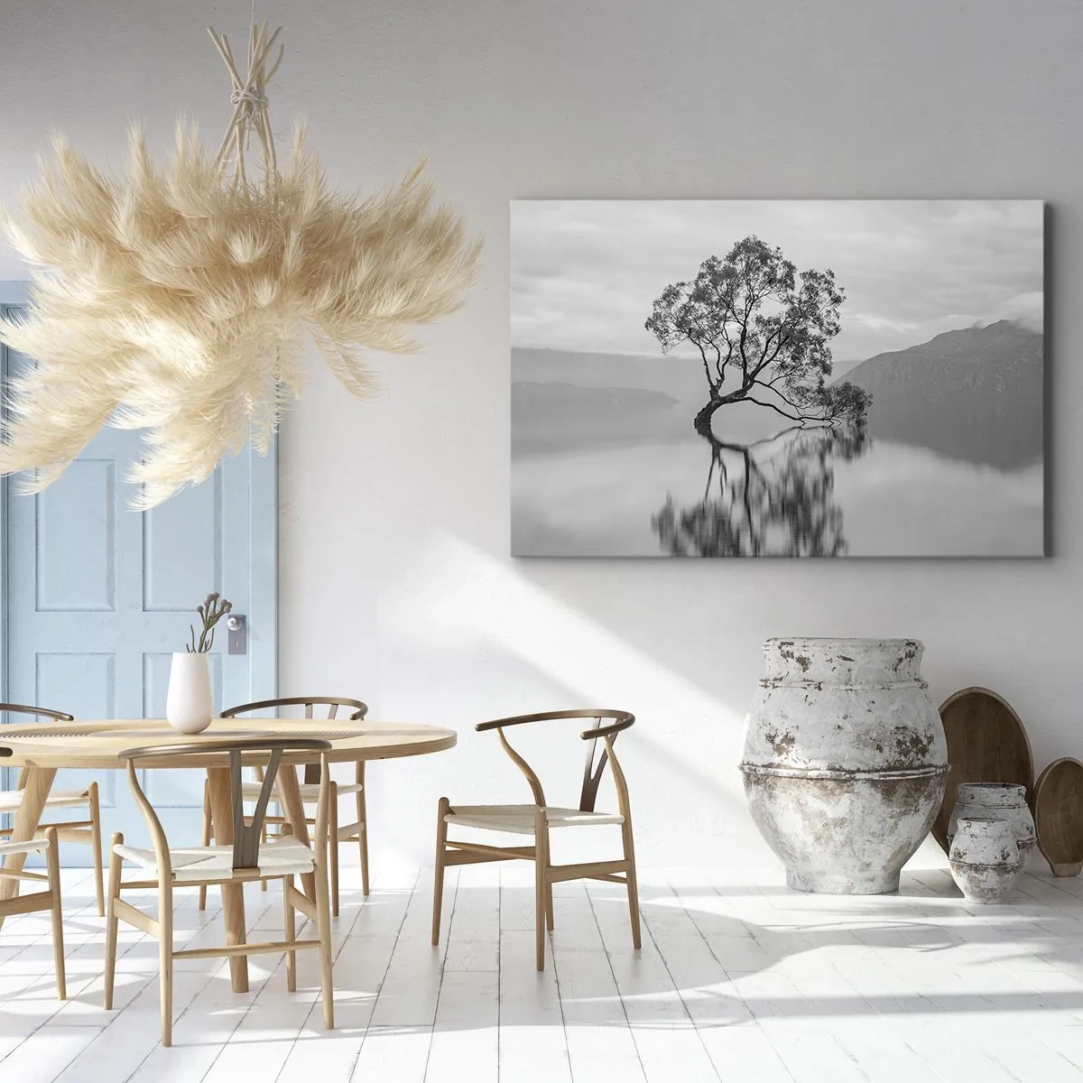 Obraz na plátně - Osamělý strom odrážející se ve vodě s horami v pozadí - 70x50cm - Existuje taková země - Moderní nástěnná dekorace do obývacího pokoje a ložnice ARTTOR
