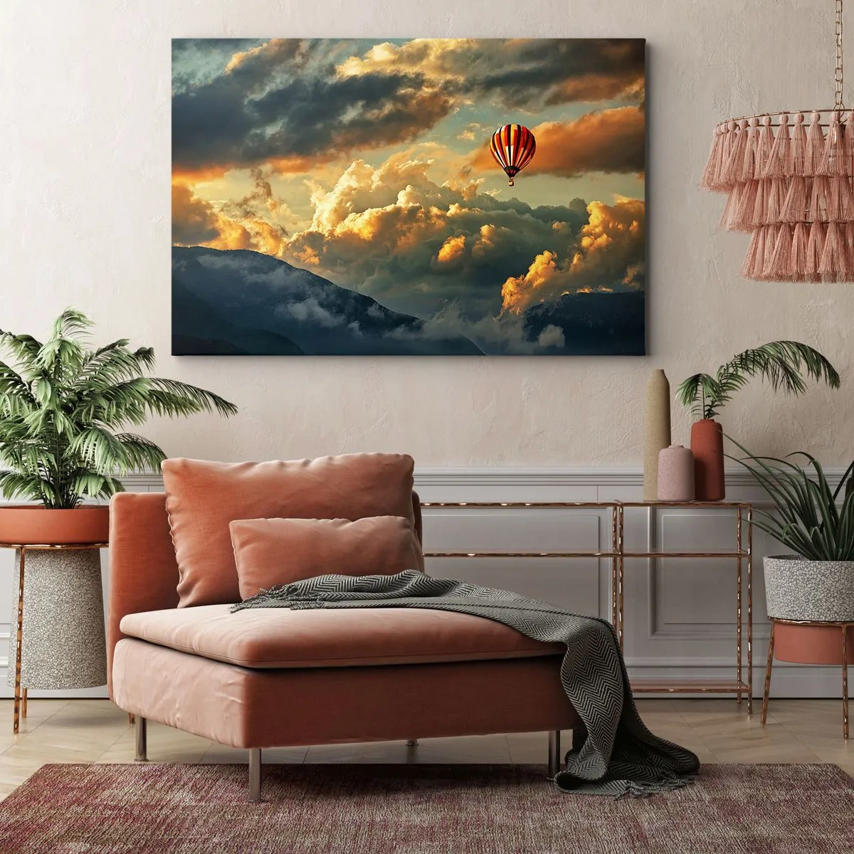 Obraz na plátně - Balón na pozadí dramatických mraků - 70x50cm - Letím, protože chci - Moderní nástěnná dekorace do obývacího pokoje a ložnice ARTTOR