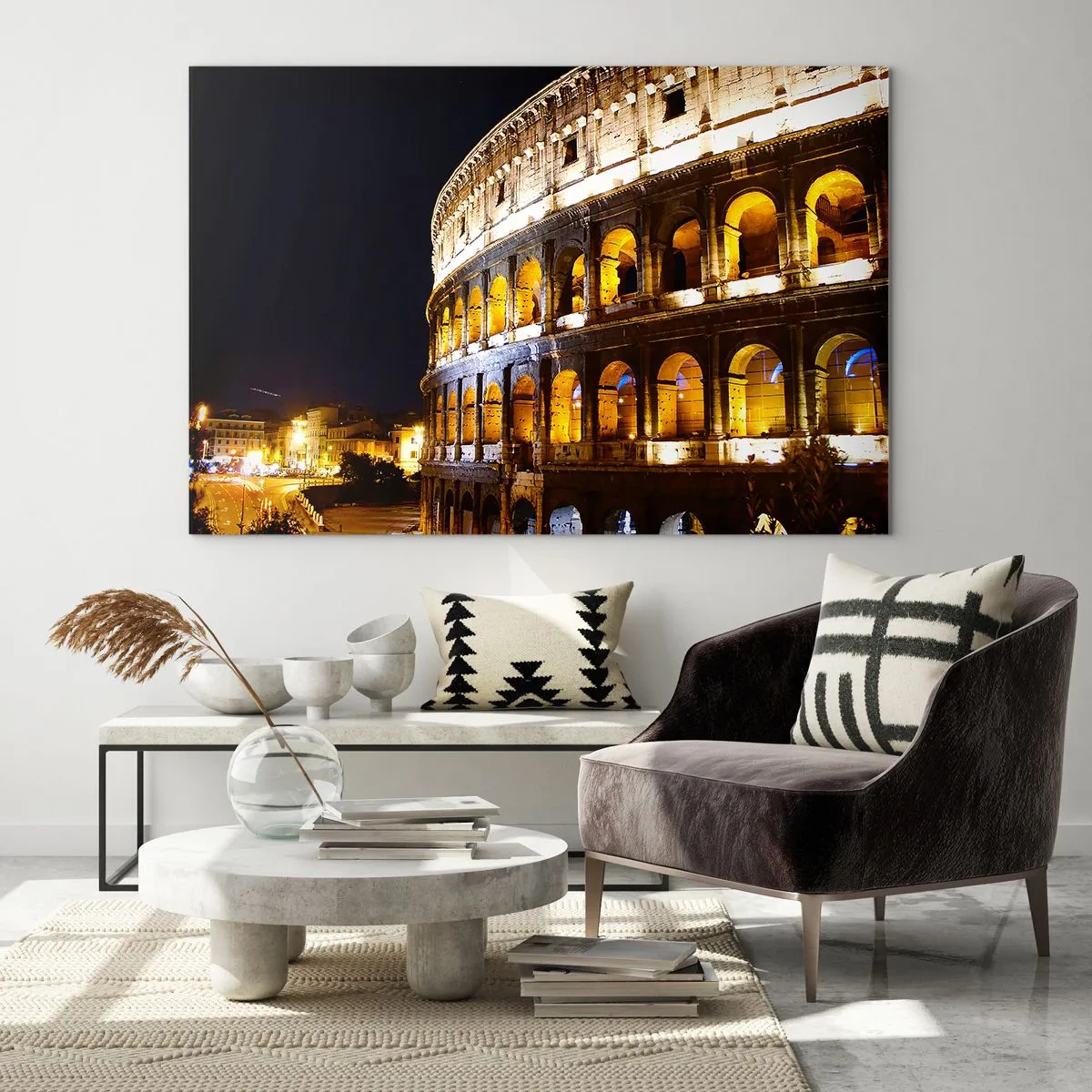 Obraz na skle - Koloseum v noci s osvětlenými oblouky - 70x50cm - Je čas začít hry - Moderní nástěnná dekorace do obývacího pokoje a ložnice ARTTOR