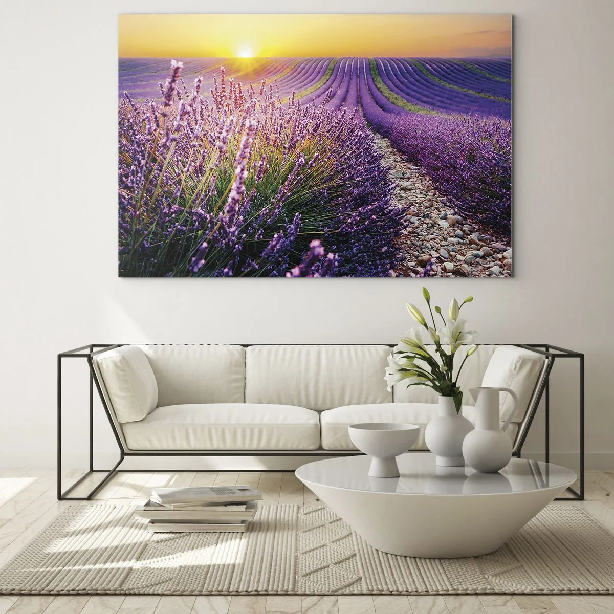 Obraz na skle - Levandulové pole při východu slunce s kamenitou cestou - 70x50cm - Voňavý lán - Moderní nástěnná dekorace do obývacího pokoje a ložnice ARTTOR