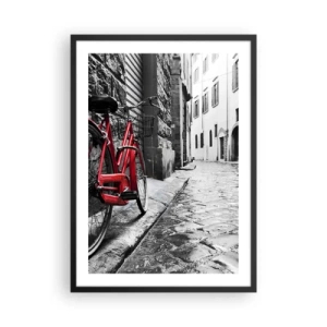 Plakát v černém rámu - Červené kolo na černobílé dlážděné ulici - 50x70cm - Skutečná krása nestárne - Moderní nástěnná dekorace do obývacího pokoje a ložnice ARTTOR