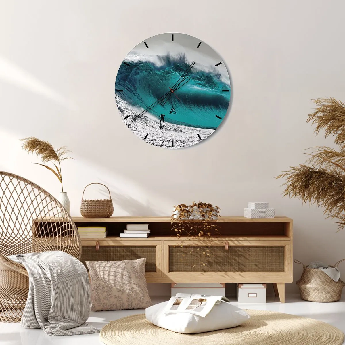 Nástěnné hodiny - Surfař před obrovskou tyrkysovou vlnou - 30x30cm - Výzva přijata - Moderní nástěnná dekorace do obývacího pokoje, kuchyně a ložnice ARTTOR