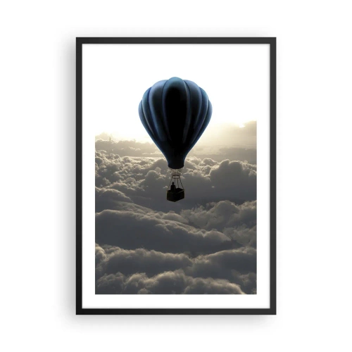 Plakát v černém rámu - Černý balón vznášející se nad mraky - 50x70cm - Poutník nad oblaky - Moderní nástěnná dekorace do obývacího pokoje a ložnice ARTTOR