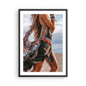 Plakát v černém rámu - Boho styl na pozadí pouštní krajiny - 50x70cm - Šamanovo děvče - Moderní nástěnná dekorace do obývacího pokoje a ložnice ARTTOR