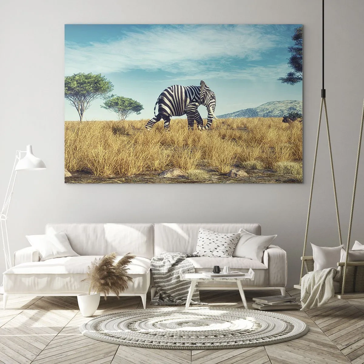 Obraz na skle - Slon s zebrími pruhy na savaně pod oblohou - 70x50cm - Šedá už není v módě - Moderní nástěnná dekorace do obývacího pokoje a ložnice ARTTOR