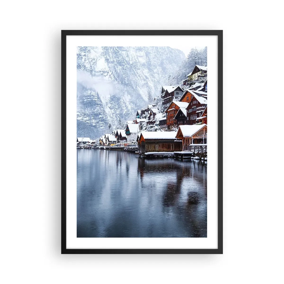 Plakát v černém rámu - Zimní krajina horské vesnice u jezera - 50x70cm - V zimní dekoraci - Moderní nástěnná dekorace do obývacího pokoje a ložnice ARTTOR
