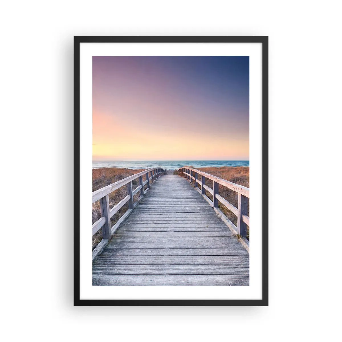 Plakát v černém rámu - Dřevěné molo vedoucí k moři při západu slunce - 50x70cm - Baltská večerní polární záře - Moderní nástěnná dekorace do obývacího pokoje a ložnice ARTTOR