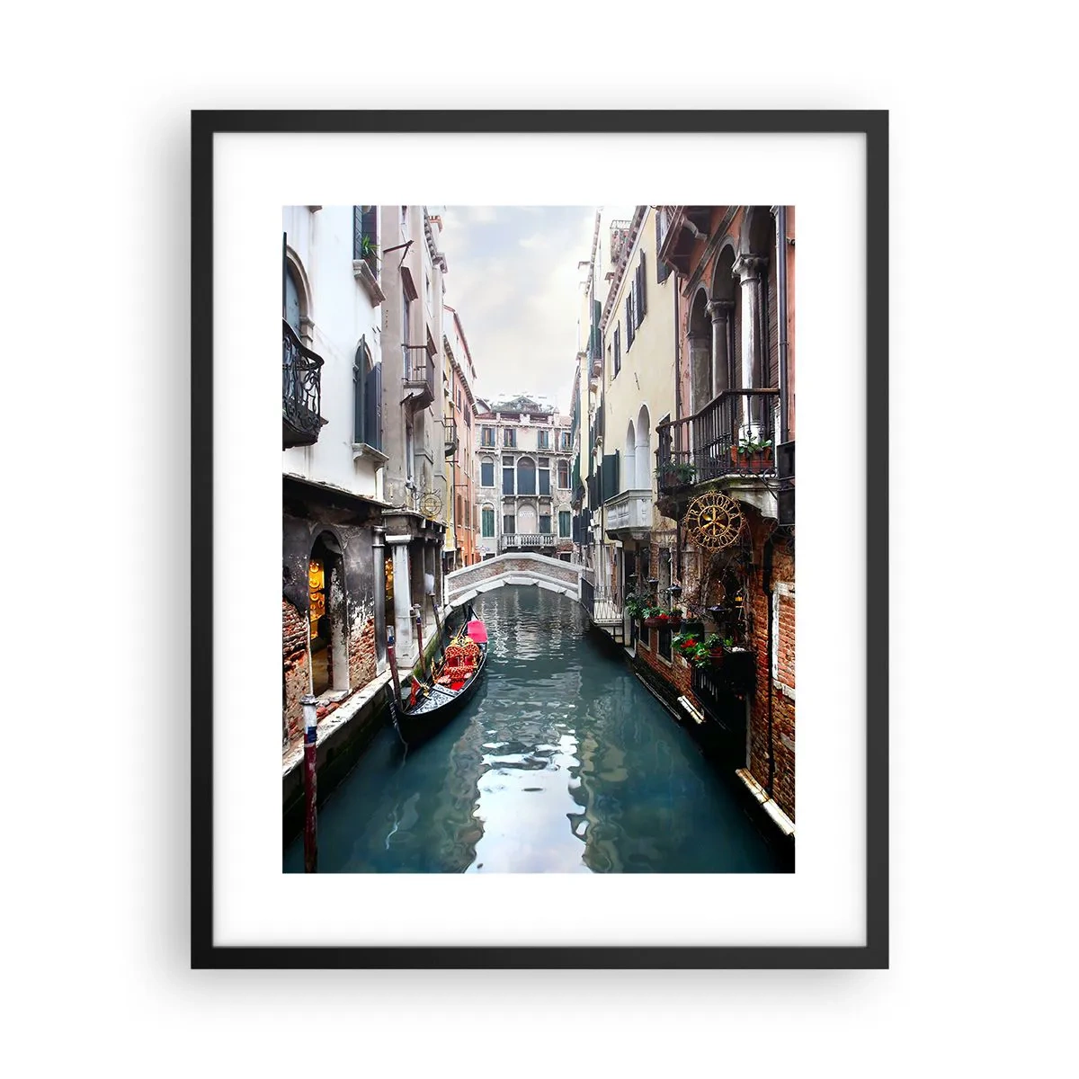 Plakát v černém rámu - Benátská krajina s gondolou a můstkem - 40x50 cm