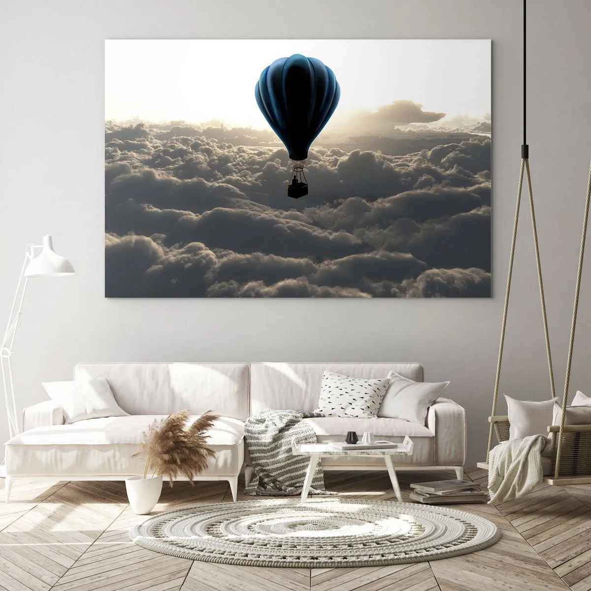 Obraz na skle - Balón vznášející se nad mraky při východu slunce - 70x50cm - Poutník nad oblaky - Moderní nástěnná dekorace do obývacího pokoje a ložnice ARTTOR