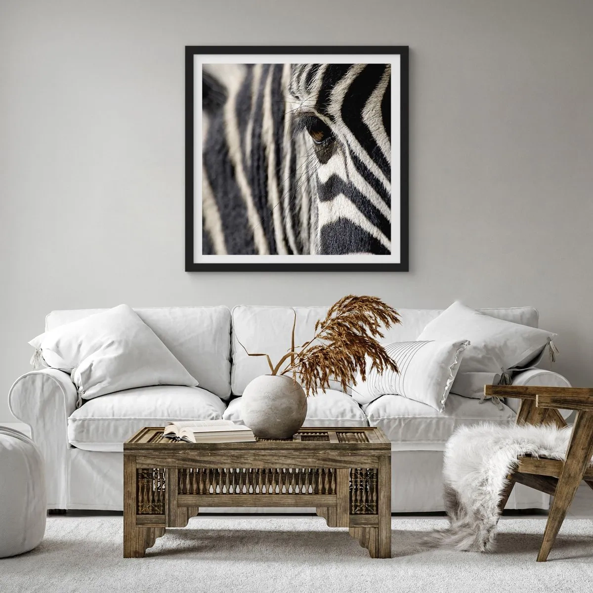 Plakát v černém rámu - Portrét s pruhy - 60x60 cm