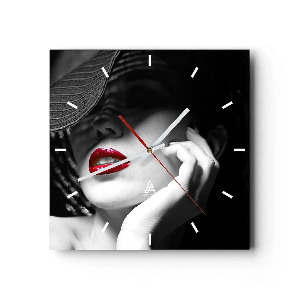 Nástěnné hodiny - Studie v šarlatové - 40x40 cm