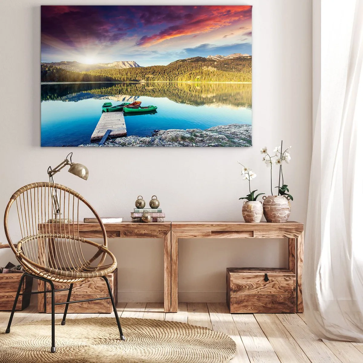 Obraz na plátně - Západ slunce nad jezerem s loděmi u mola - 70x50cm - U vody hladké jako zrcadlo - Moderní nástěnná dekorace do obývacího pokoje a ložnice ARTTOR