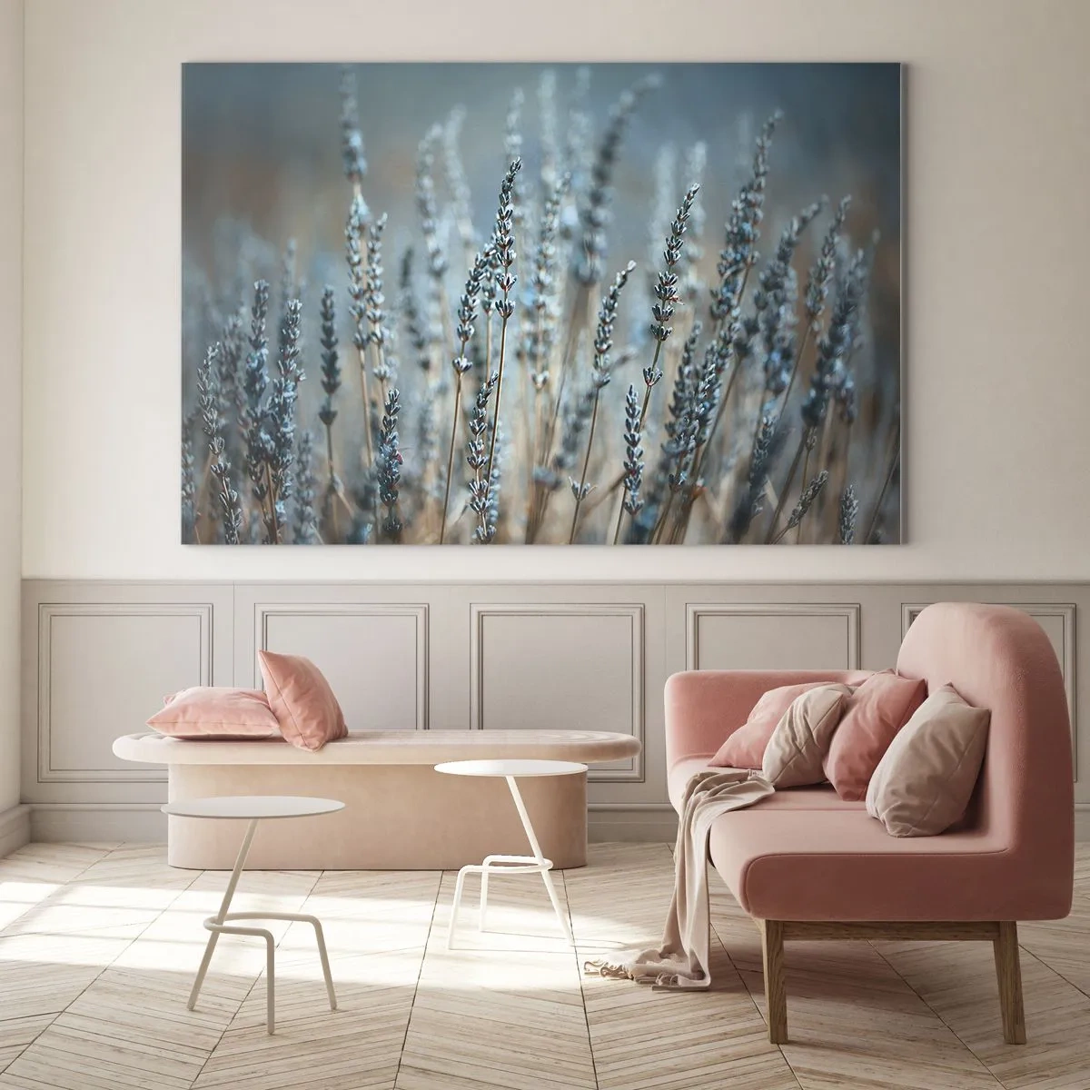 Obraz na skle - Pole levandule v měkkém, chladném světle - 70x50cm - Voňavý lán - Moderní nástěnná dekorace do obývacího pokoje a ložnice ARTTOR