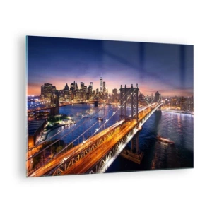 Obraz na skle - Most na pozadí večerního panoramatu města s osvětlenými mrakodrapy - 70x50cm - Zářící most do srdce města - Moderní nástěnná dekorace do obývacího pokoje a ložnice ARTTOR