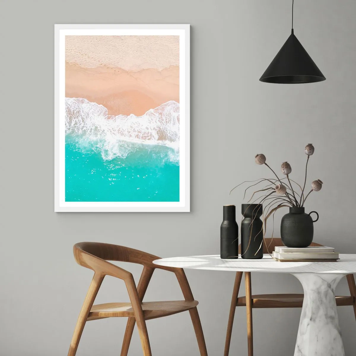 Plakát v bílém rámu - Mazlivý dotek - 70x100 cm