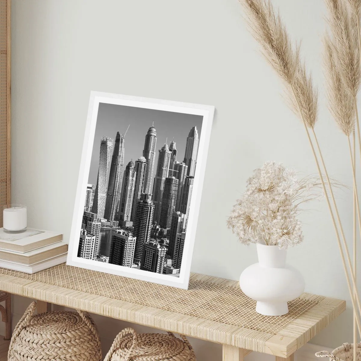 Plakát v bílém rámu - Město nad pouští - 40x50 cm