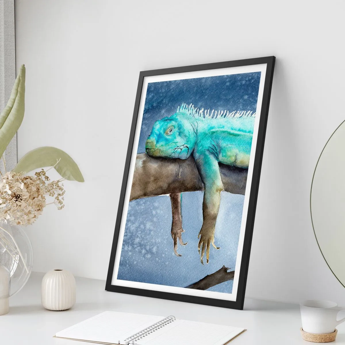 Plakát v černém rámu - Akvarelový obraz leguána odpočívajícího na větvi. - 50x70cm - Je to fajn! - Moderní nástěnná dekorace do obývacího pokoje a ložnice ARTTOR