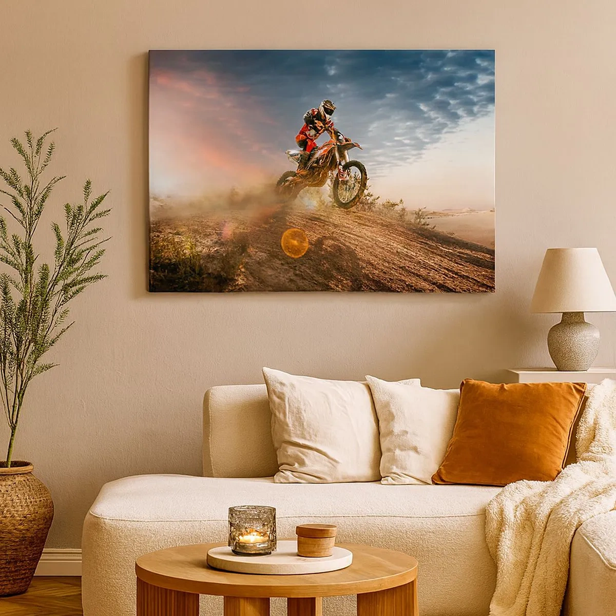 Obraz na plátně - Motocyklista v dunách při západu slunce - 70x50cm - Pro vítězství - Moderní nástěnná dekorace do obývacího pokoje a ložnice ARTTOR