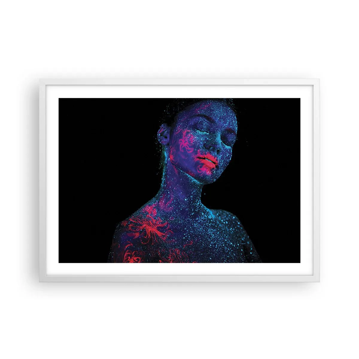 Plakát v bílém rámu - V hvězdném prachu - 70x50 cm