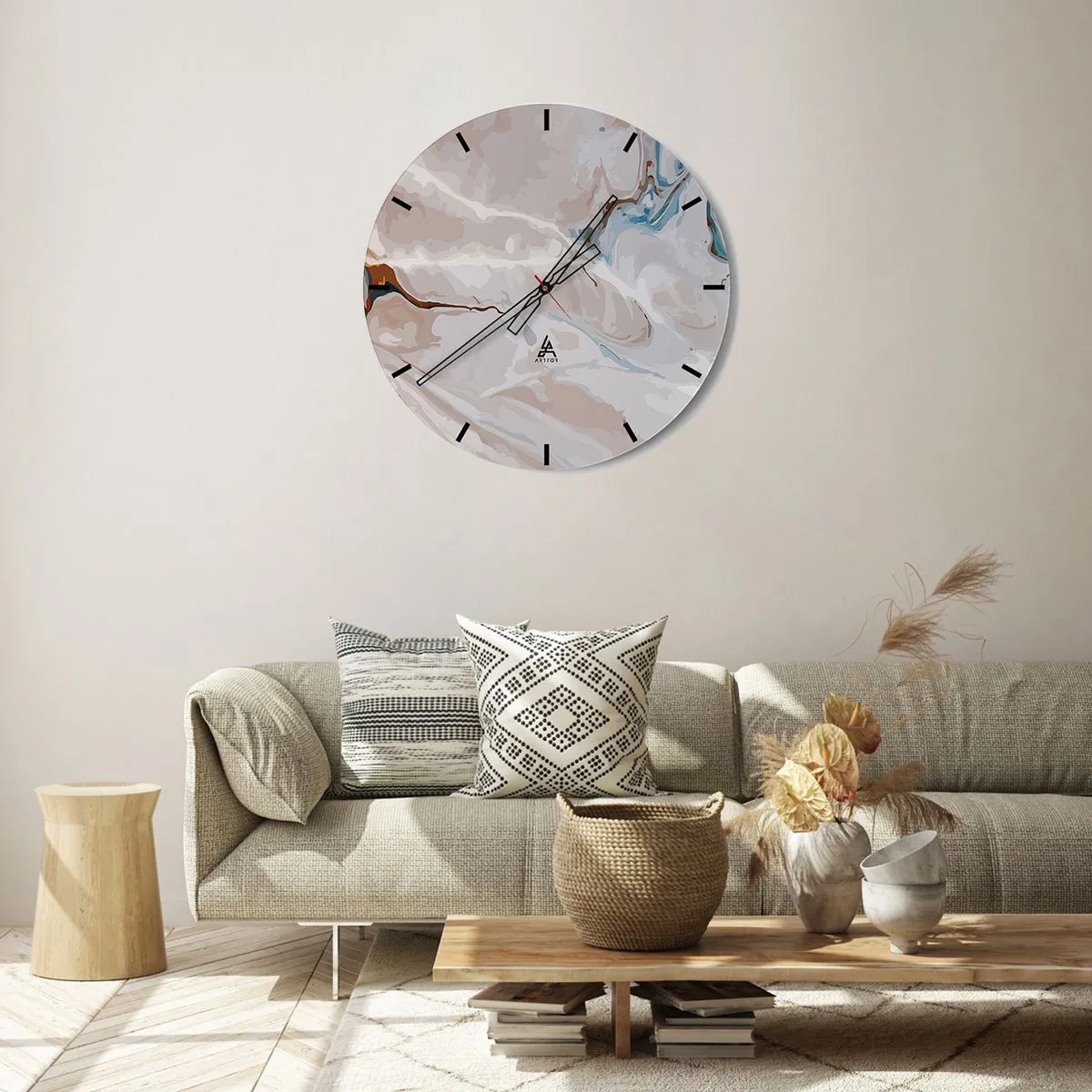 Nástěnné hodiny - Abstraktní vzor s nádechem modré a hnědé na světlém pozadí. - 30x30cm - Modré meandry pod bílou - Moderní nástěnná dekorace do obývacího pokoje, kuchyně a ložnice ARTTOR