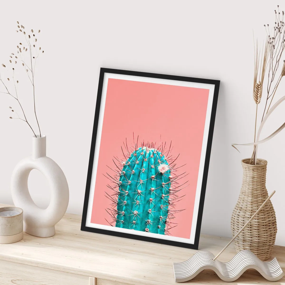 Plakát v černém rámu - Tyrkysový kaktus na růžovém pozadí - 50x70cm - Jen koukej - Moderní nástěnná dekorace do obývacího pokoje a ložnice ARTTOR