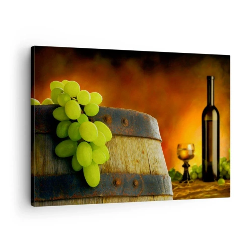Obraz na plátně - Hrozny na vinném sudu s teplým barevným schématem v pozadí - 70x50cm - Zátiší s lahví vína a hrozny - Moderní nástěnná dekorace do obývacího pokoje a ložnice ARTTOR