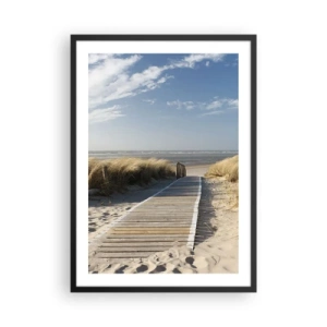 Plakát v černém rámu - Plážová cesta přes duny s modrou oblohou - 50x70cm - Za dunou, v šumění trávy - Moderní nástěnná dekorace do obývacího pokoje a ložnice ARTTOR