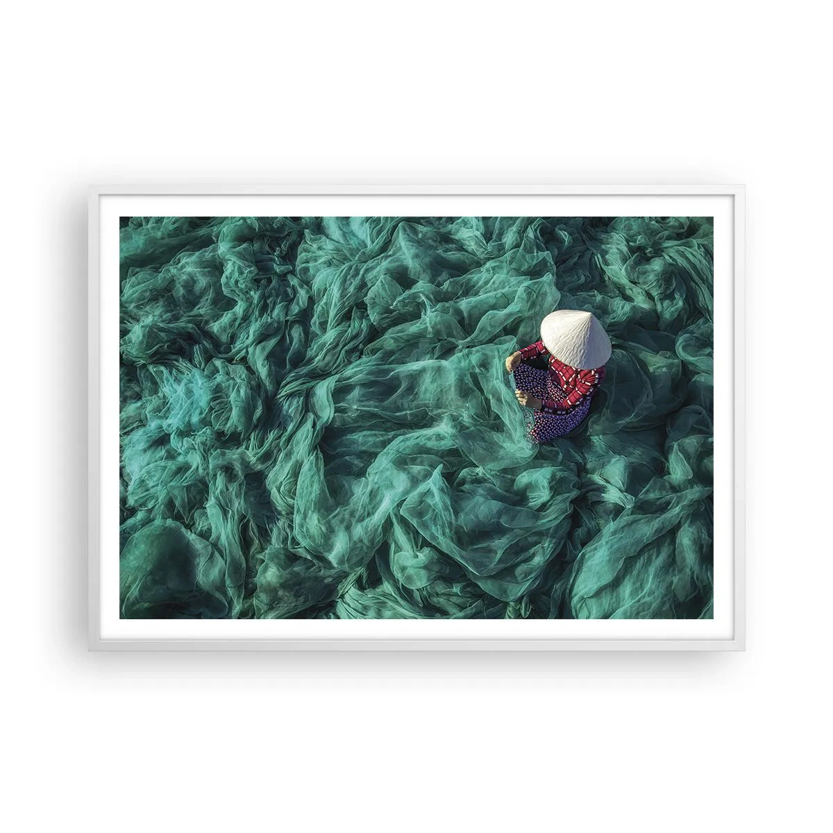 Plakát v bílém rámu - V moři sítí - 100x70 cm