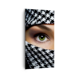 Obraz na plátně - Portrét zahalené zelenooké krásky - 65x120 cm