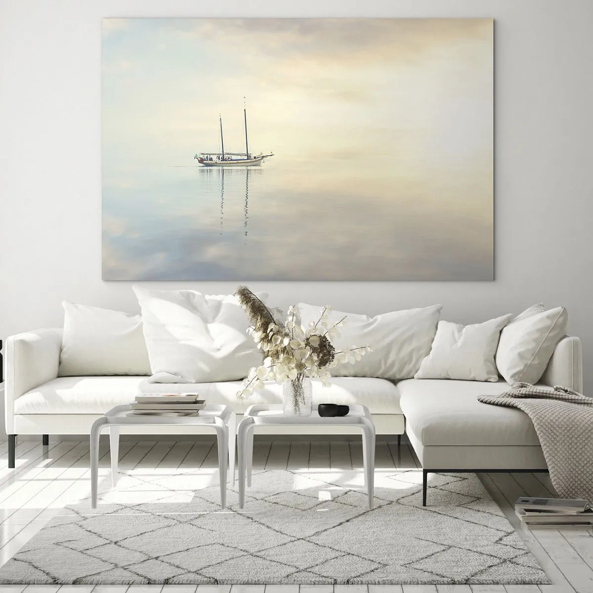 Obraz na skle - Plachetnice unášená na klidném moři za úsvitu - 70x50cm - V moři ticha - Moderní nástěnná dekorace do obývacího pokoje a ložnice ARTTOR